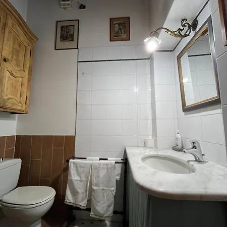 Garibaldi アパート *